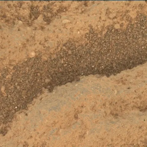 Sol 2696: Mars Hand Lens Imager (MAHLI)