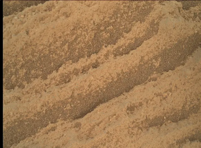 Sol 2696: Mars Hand Lens Imager (MAHLI)
