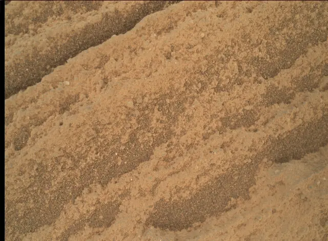 Sol 2696: Mars Hand Lens Imager (MAHLI)