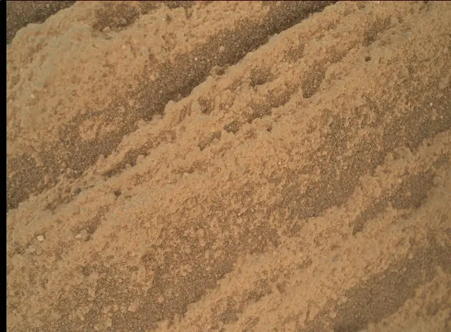 Sol 2696: Mars Hand Lens Imager (MAHLI)