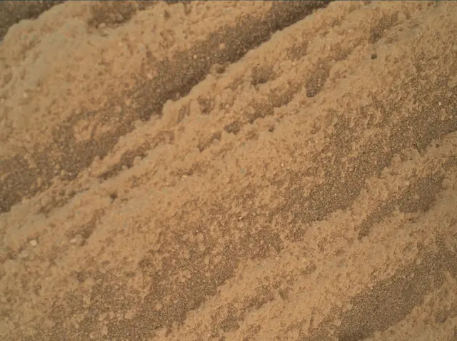 Sol 2696: Mars Hand Lens Imager (MAHLI)