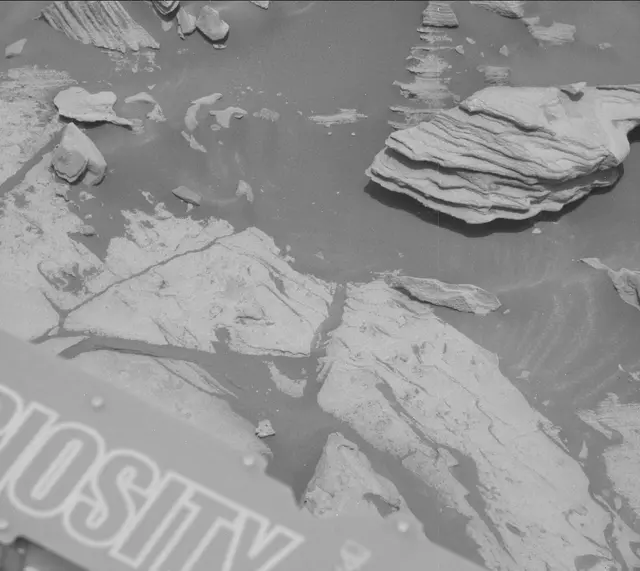 Sol 2698: Mast Camera (Mastcam)
