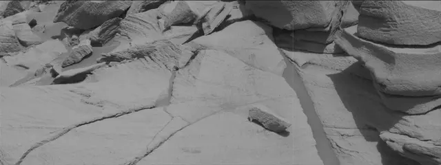 Sol 2699: Mast Camera (Mastcam)