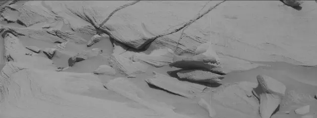 Sol 2699: Mast Camera (Mastcam)
