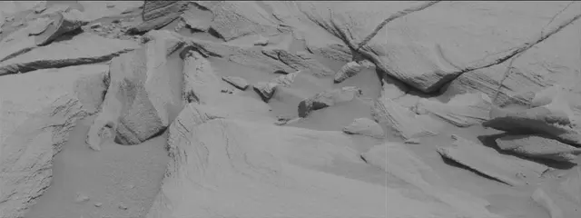 Sol 2699: Mast Camera (Mastcam)