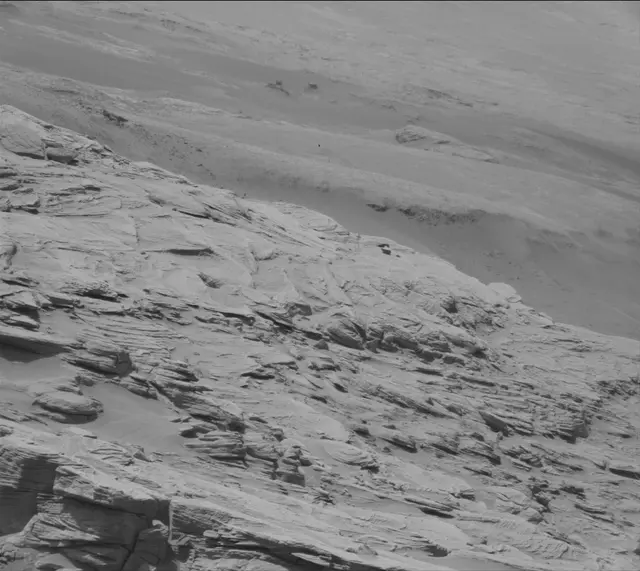 Sol 2699: Mast Camera (Mastcam)