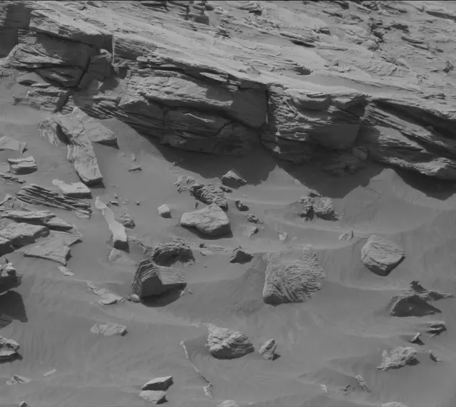 Sol 2699: Mast Camera (Mastcam)
