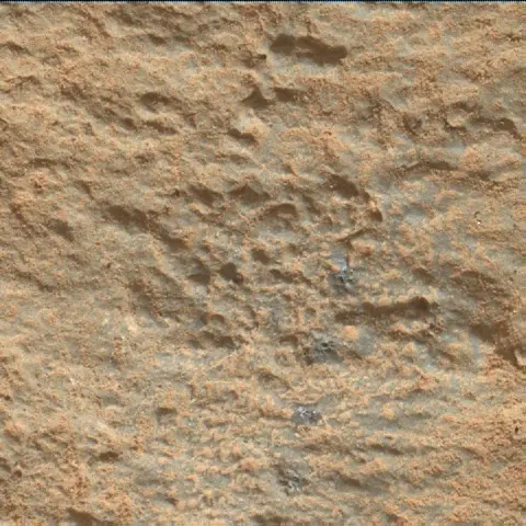 Sol 2699: Mars Hand Lens Imager (MAHLI)