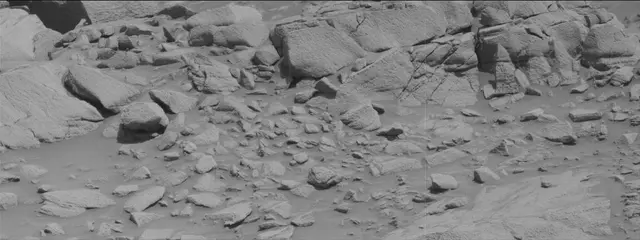 Sol 2700: Mast Camera (Mastcam)