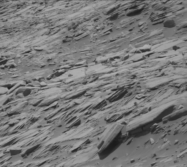 Sol 2700: Mast Camera (Mastcam)