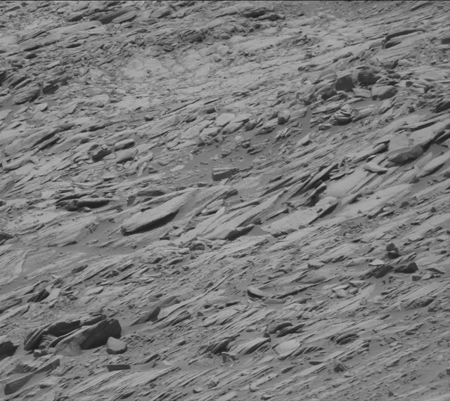 Sol 2700: Mast Camera (Mastcam)