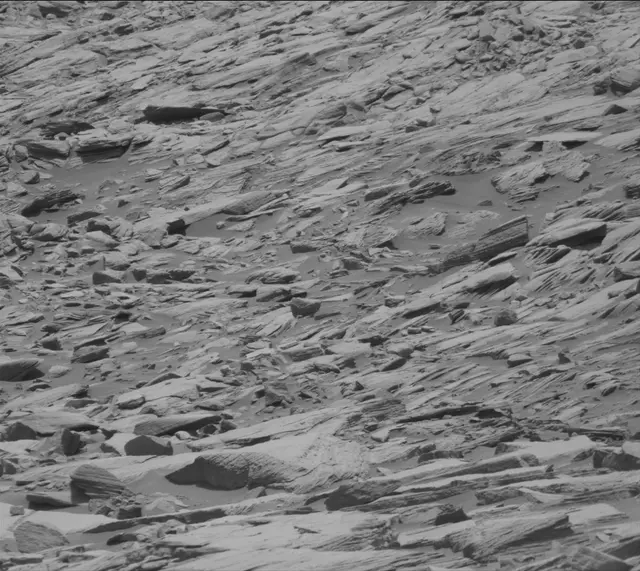 Sol 2700: Mast Camera (Mastcam)