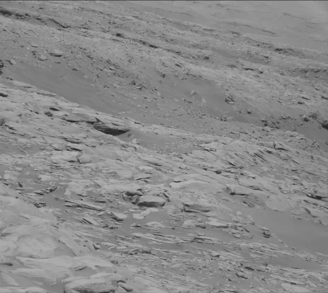 Sol 2700: Mast Camera (Mastcam)