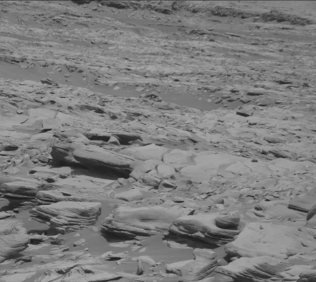 Sol 2700: Mast Camera (Mastcam)