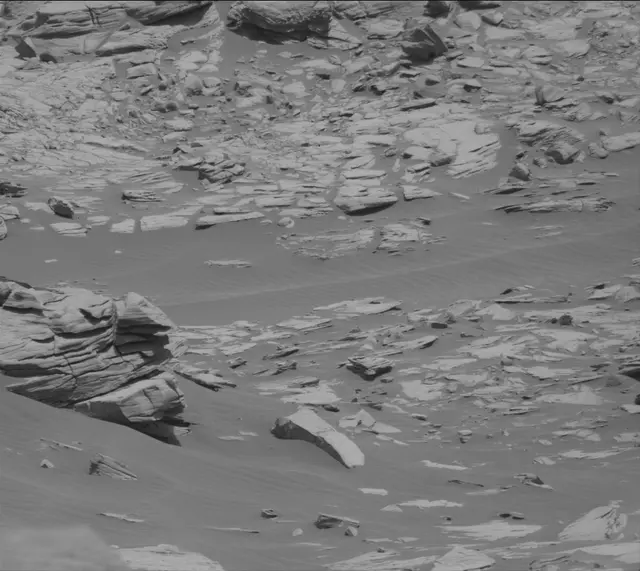 Sol 2700: Mast Camera (Mastcam)