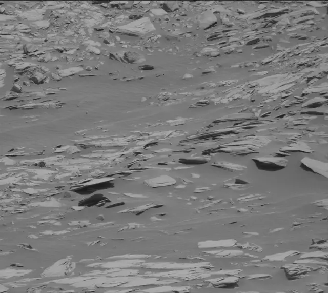 Sol 2700: Mast Camera (Mastcam)