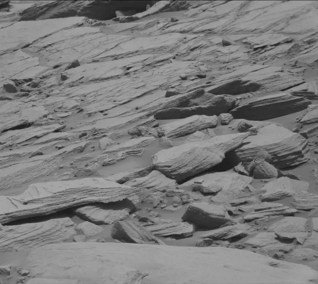 Sol 2700: Mast Camera (Mastcam)