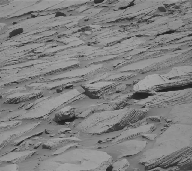 Sol 2700: Mast Camera (Mastcam)