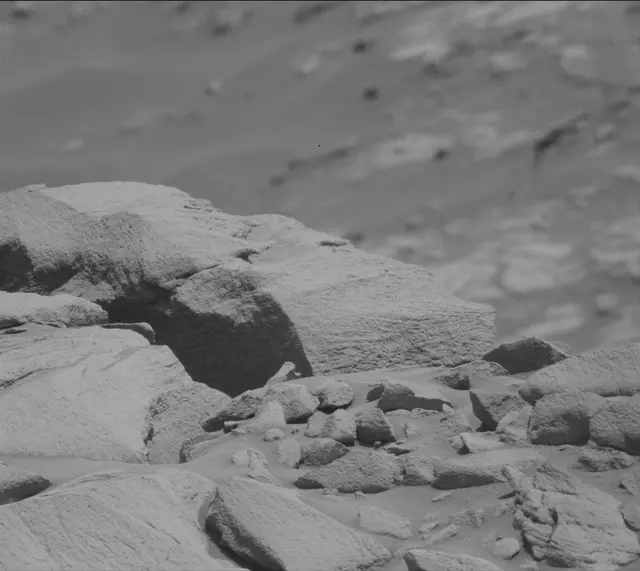 Sol 2700: Mast Camera (Mastcam)