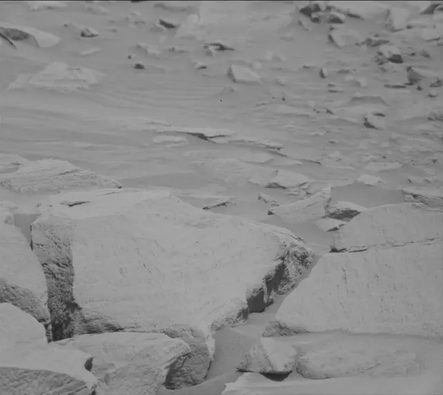 Sol 2700: Mast Camera (Mastcam)