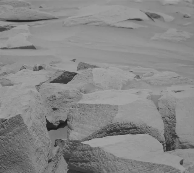 Sol 2700: Mast Camera (Mastcam)
