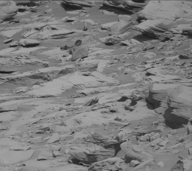 Sol 2700: Mast Camera (Mastcam)