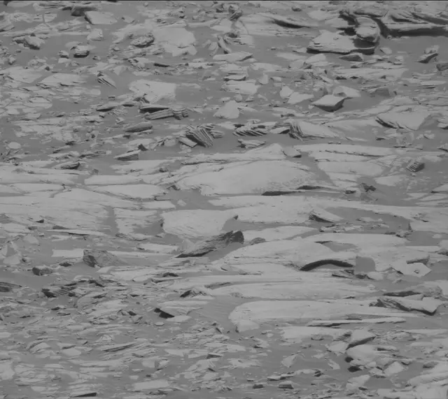 Sol 2700: Mast Camera (Mastcam)