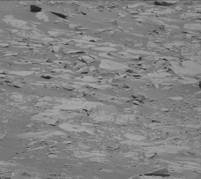 Sol 2700: Mast Camera (Mastcam)