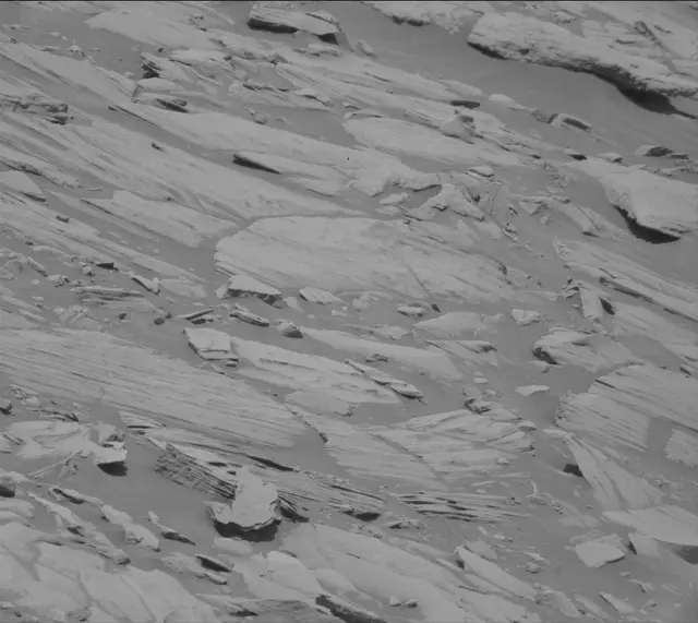 Sol 2700: Mast Camera (Mastcam)