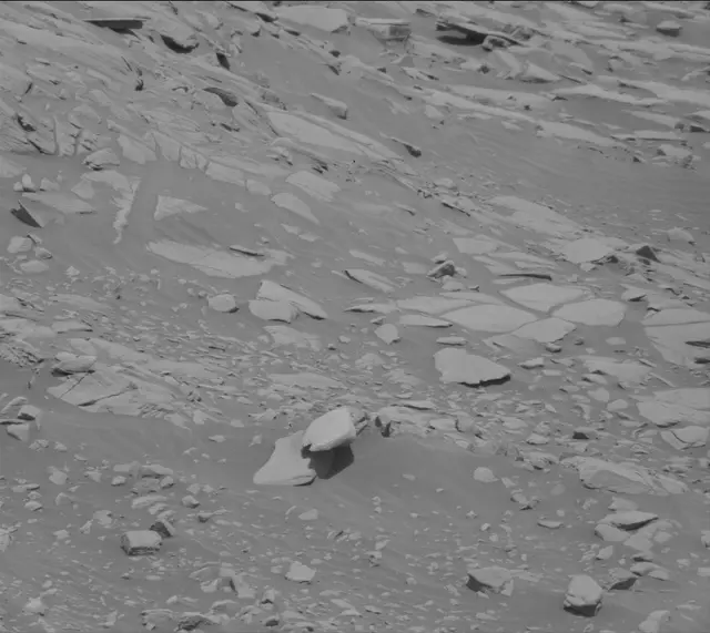 Sol 2700: Mast Camera (Mastcam)