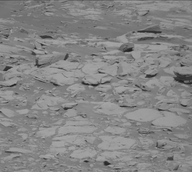 Sol 2700: Mast Camera (Mastcam)