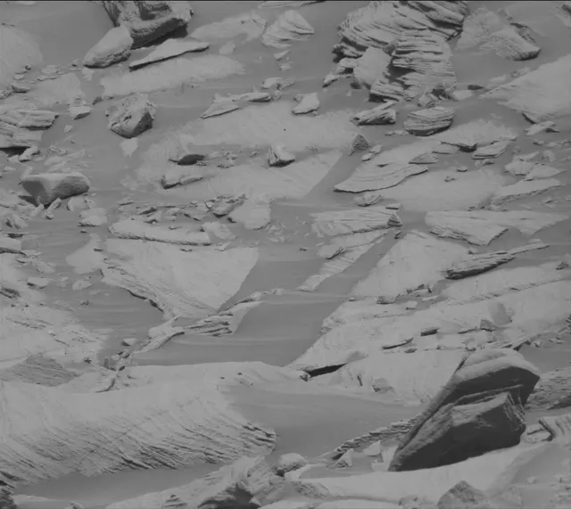 Sol 2700: Mast Camera (Mastcam)