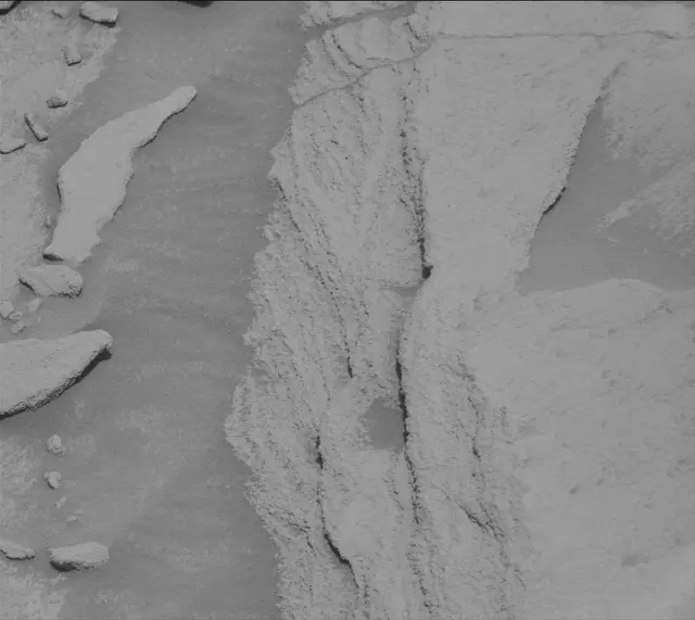 Sol 2701: Mast Camera (Mastcam)