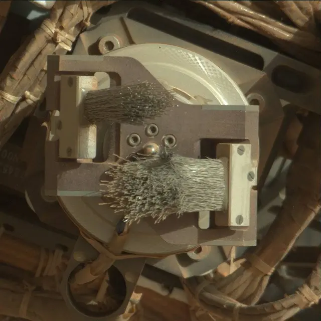 Sol 2701: Mast Camera (Mastcam)