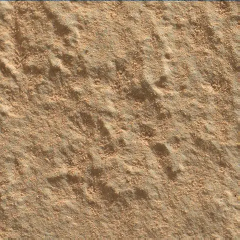 Sol 2701: Mars Hand Lens Imager (MAHLI)