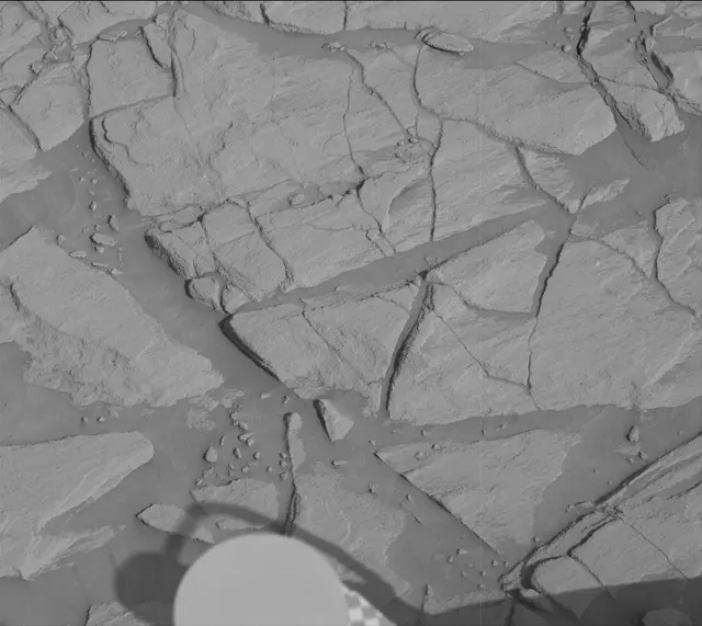 Sol 2702: Mast Camera (Mastcam)