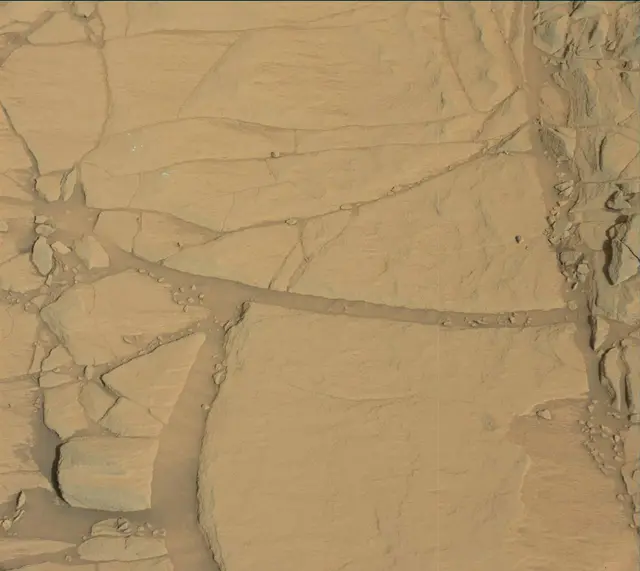 Sol 2702: Mast Camera (Mastcam)
