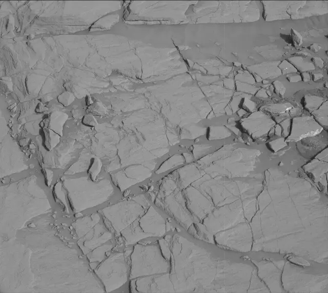 Sol 2702: Mast Camera (Mastcam)
