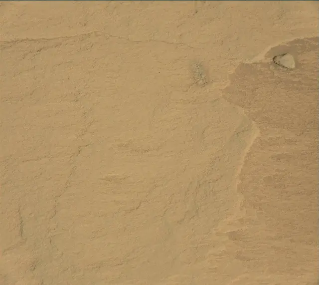 Sol 2702: Mast Camera (Mastcam)