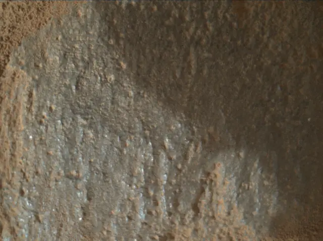 Sol 2703: Mars Hand Lens Imager (MAHLI)