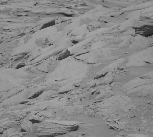 Sol 2705: Mast Camera (Mastcam)