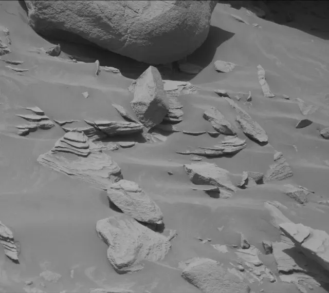 Sol 2705: Mast Camera (Mastcam)