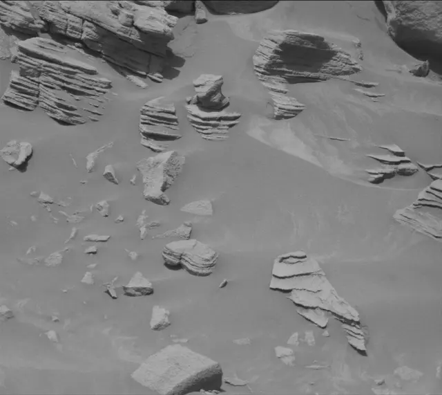 Sol 2705: Mast Camera (Mastcam)