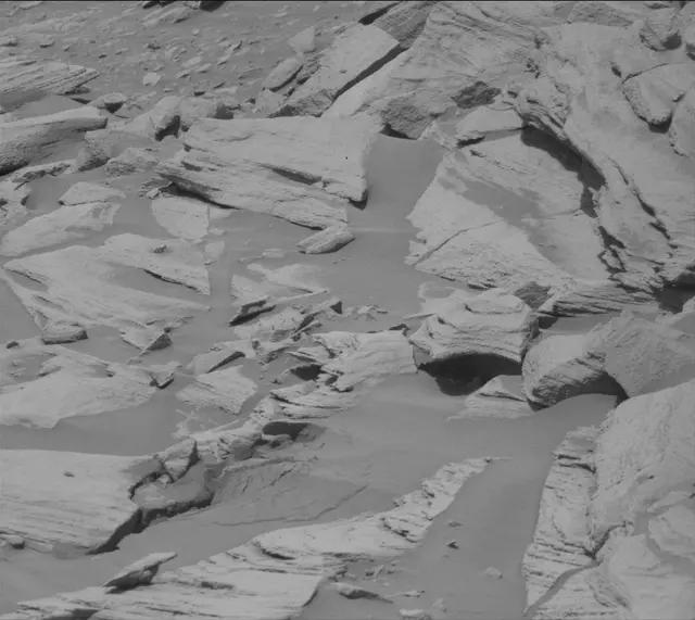 Sol 2705: Mast Camera (Mastcam)