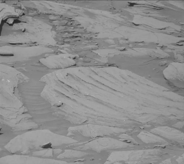Sol 2705: Mast Camera (Mastcam)