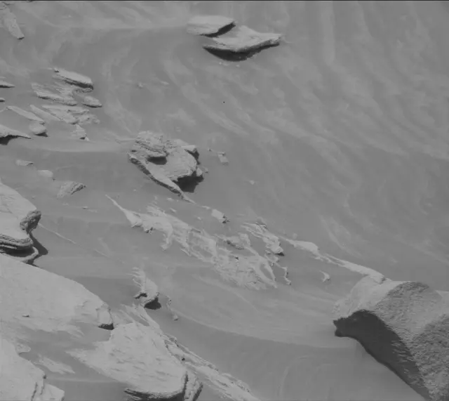 Sol 2705: Mast Camera (Mastcam)