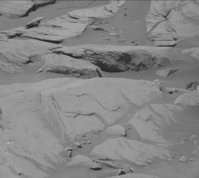 Sol 2705: Mast Camera (Mastcam)