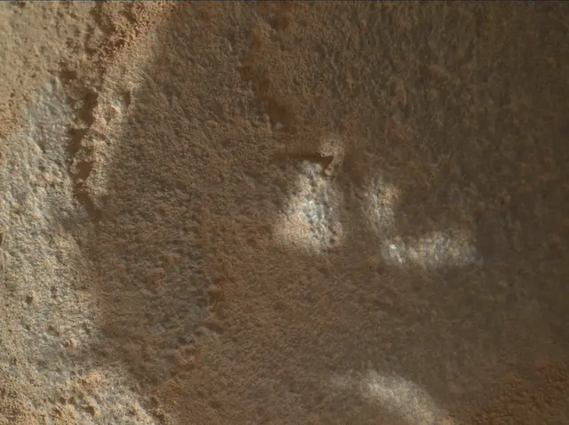 Sol 2706: Mars Hand Lens Imager (MAHLI)