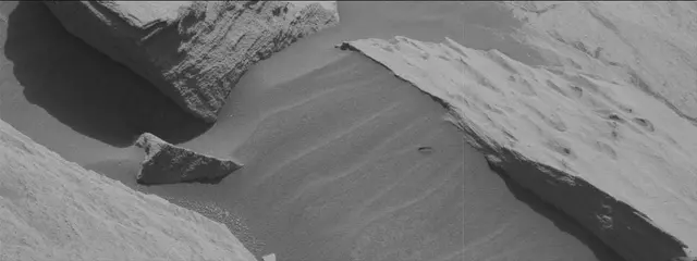 Sol 2710: Mast Camera (Mastcam)