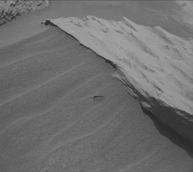 Sol 2710: Mast Camera (Mastcam)
